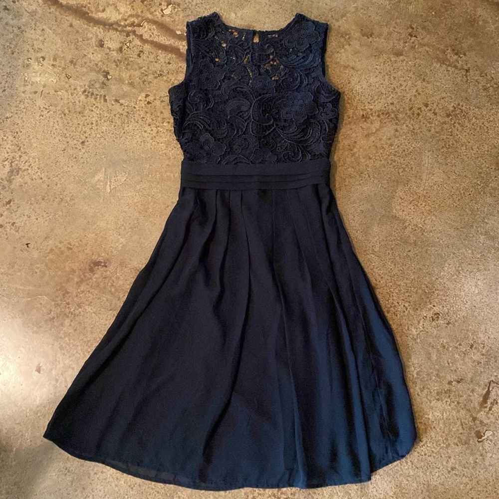 Eva Mendes for New York & Company black lace sleeveless a-lline formal dress